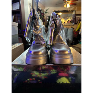 Women's Azalea Wang Platforms Size 8.5 Silver